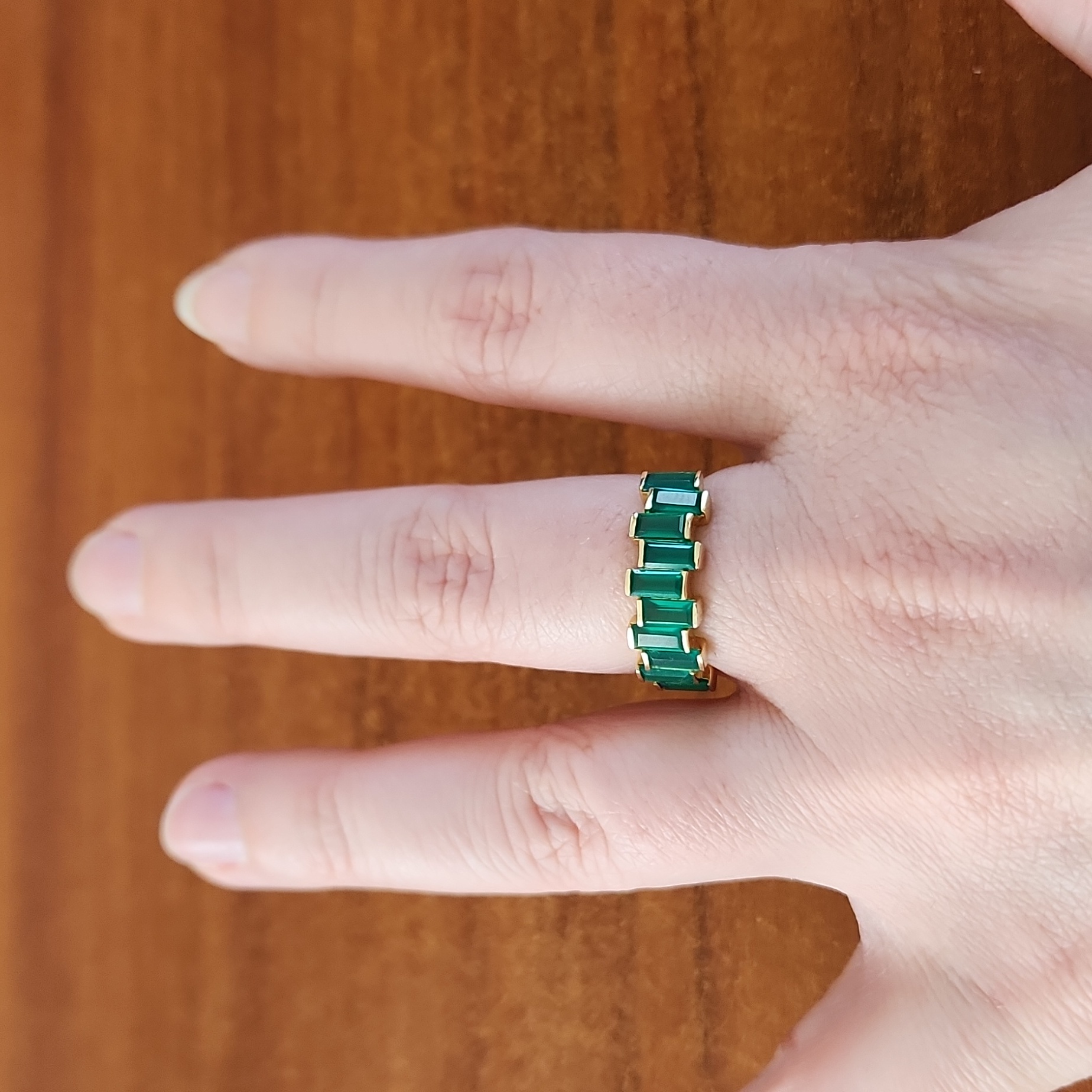 Elegant Gold And Green Onyx Ring Size 7